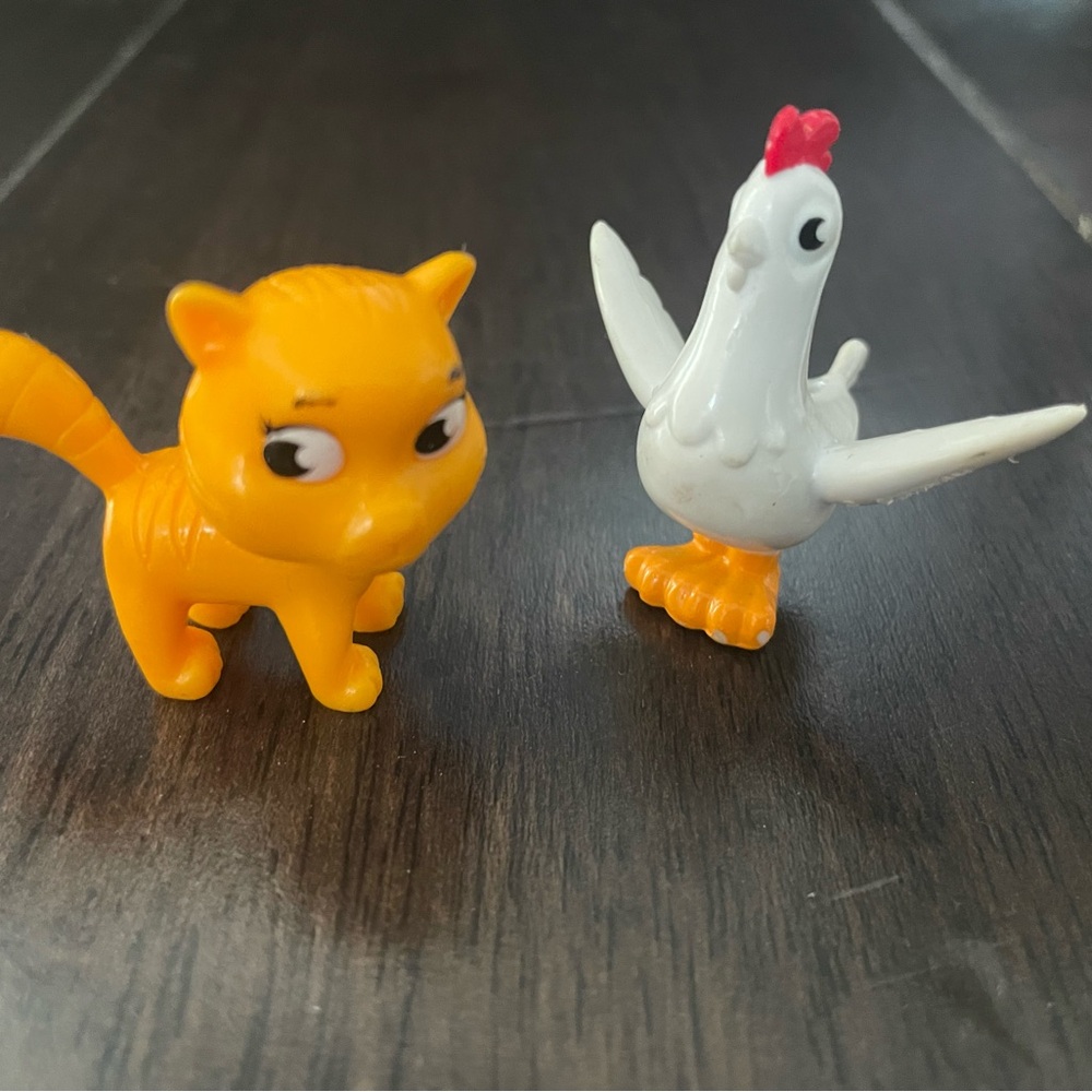 Paw Patrol Chicaletta and Kitty